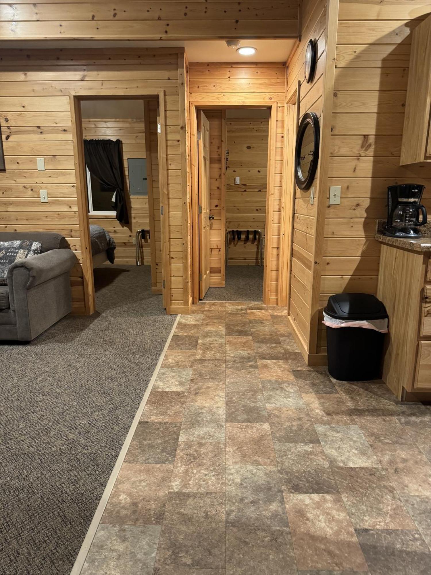 Susitna River Lodging, Backwoods Cabins Талкитна Экстерьер фото