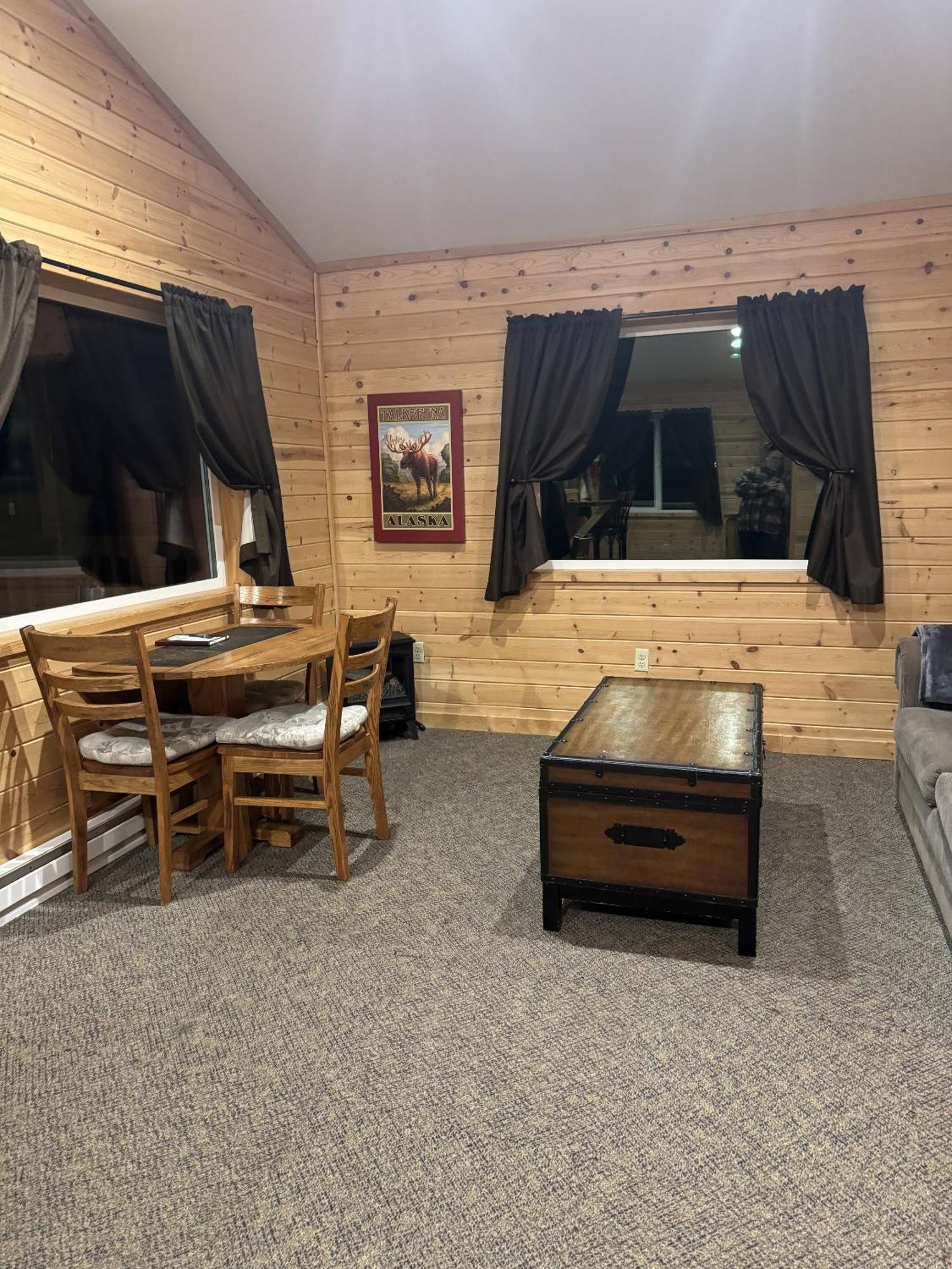 Susitna River Lodging, Backwoods Cabins Талкитна Экстерьер фото